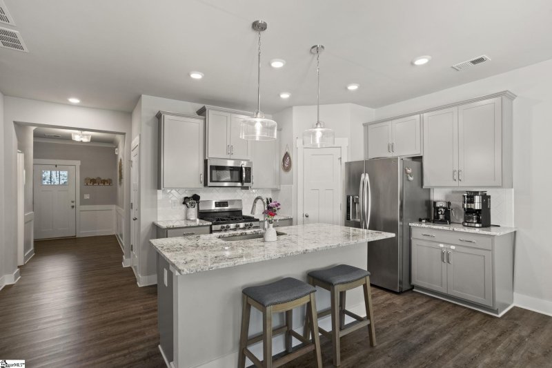 Property image 2 at 7 Grey Oak Trail, Greer, SC 29650