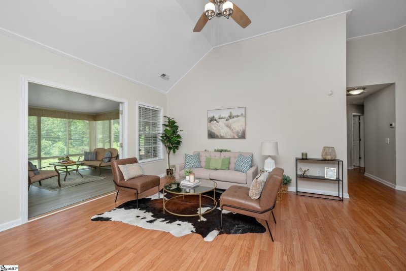 Property image 4 at 315 Winding Brook Court, Greenville, SC 29617