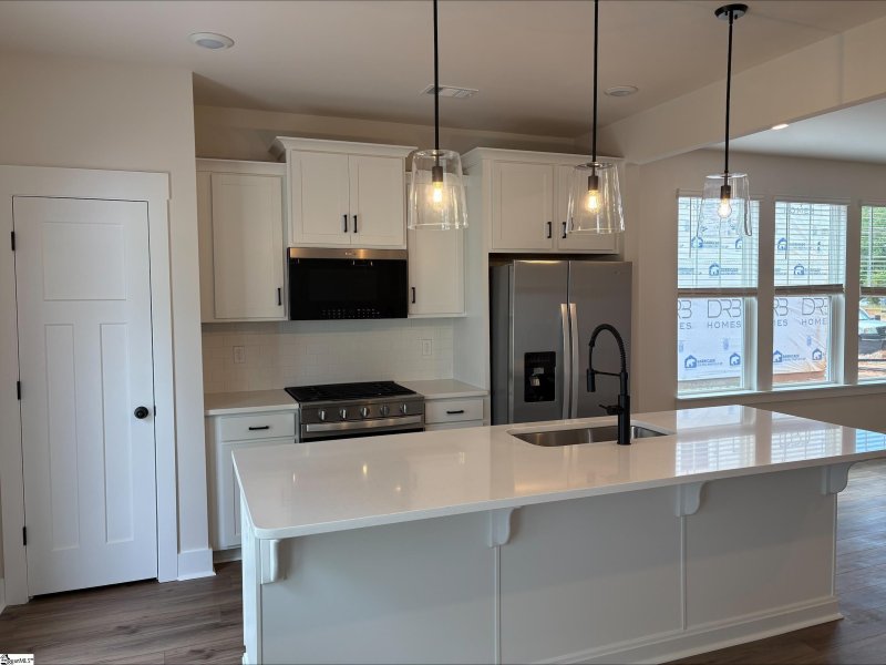 Property image 2 at 534 W Norvell Court, Spartanburg, SC 29307