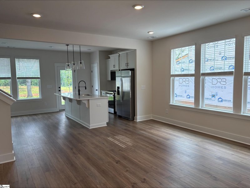 Property image 3 at 534 W Norvell Court, Spartanburg, SC 29307