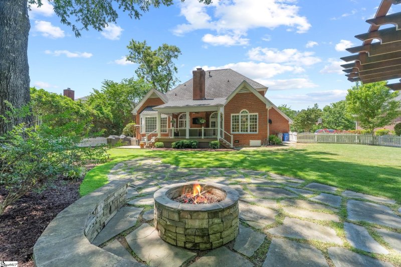 Property image 2 at 101 Huddersfield Drive, Simpsonville, SC 29681