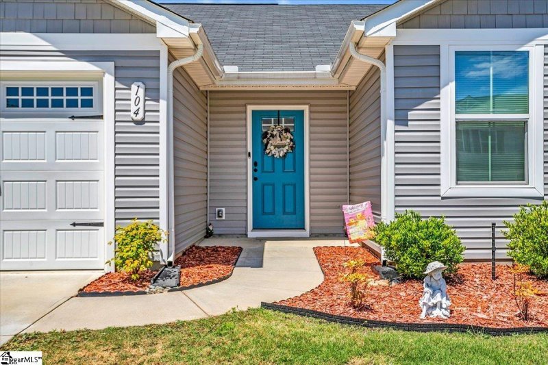 Property image 4 of 104 Timothy Place in Lily Park, Easley, SC 29642