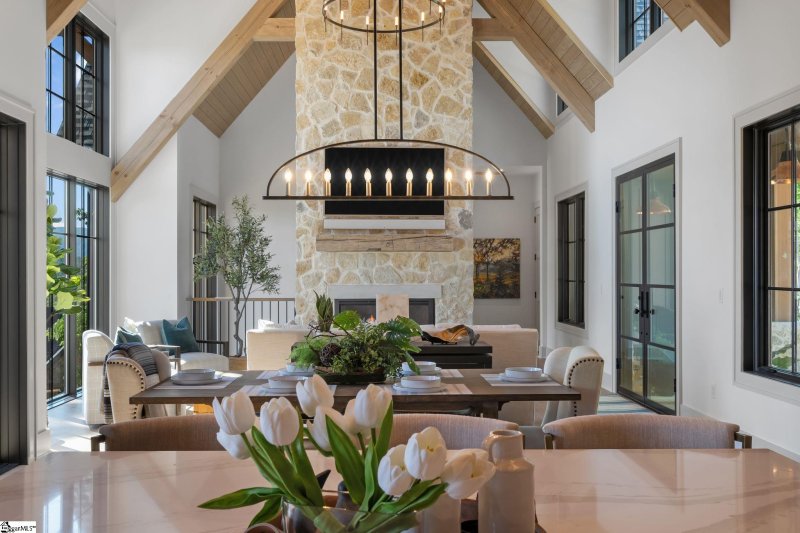 Property image 4 of 189 Crowne Hill Way in The Cliffs at Mountain Park, Marietta, SC 29661