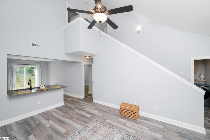 Property image 5 at 216 Country Gln, Pelzer, SC 29669-1007