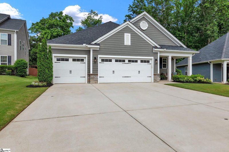 Property image 3 at 111 Easton Meadow Way, Greer, SC 29650