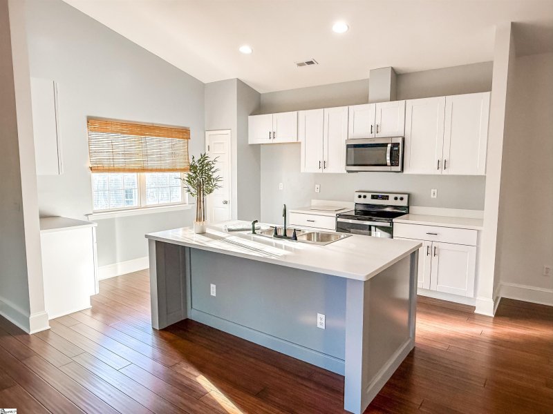 Property image 4 at 405 Goldenrain Way, Simpsonville, SC 29680