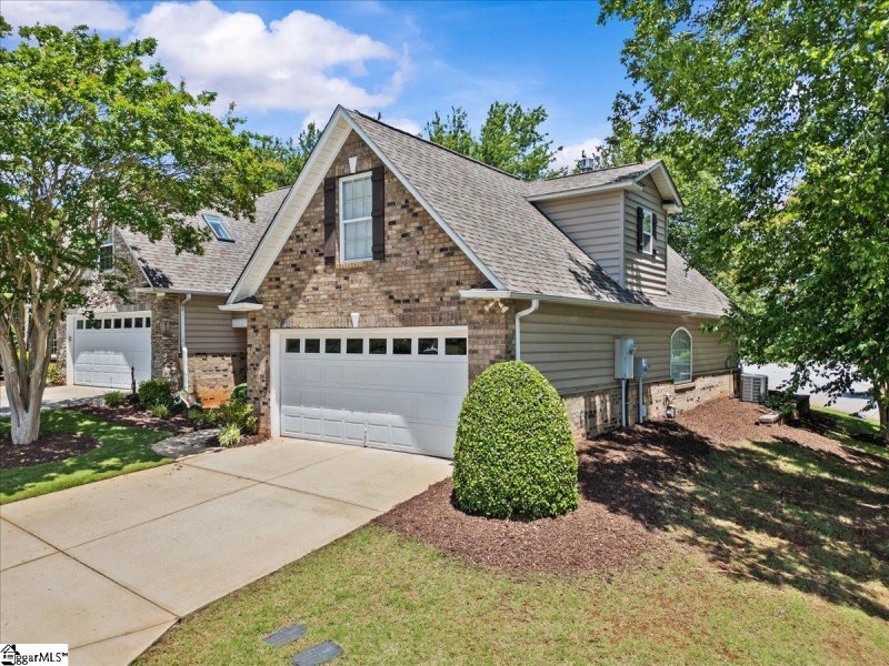 Property image 2 at 431 Clare Bank Drive, Greer, SC 29650