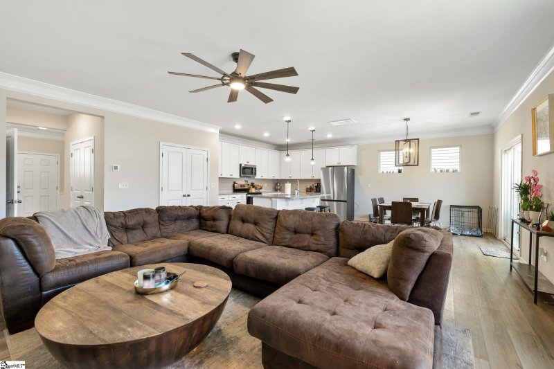 Property image 4 at 277 Pendergast Road, Greenville, SC 29605