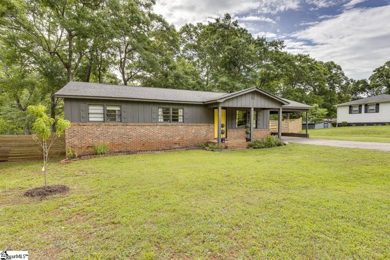 Property image 2 at 145 Rosewood Circle, Duncan, SC 29334