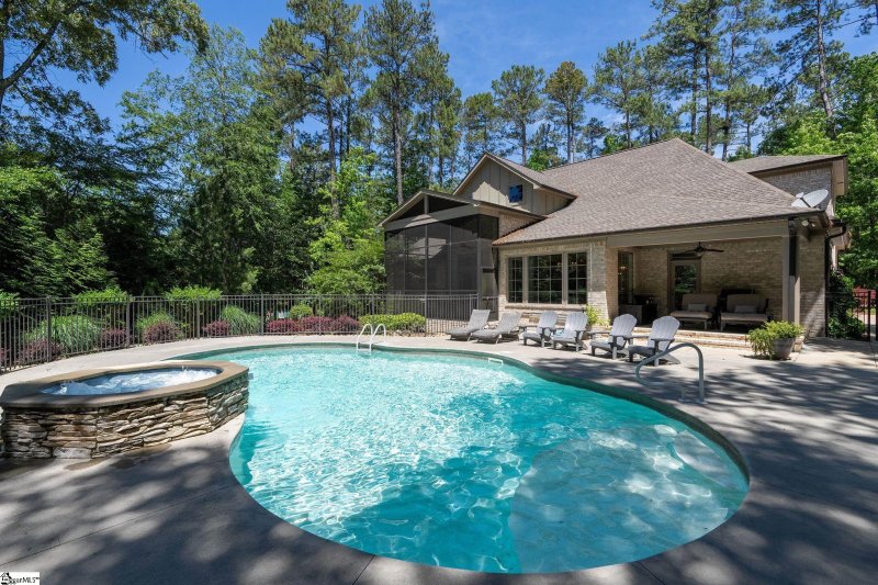 Property image 4 at 127 Turnberry Drive, Spartanburg, SC 29306