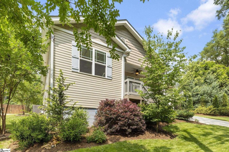 Property image 3 at 26 Briarcliff Drive, Greenville, SC 29607