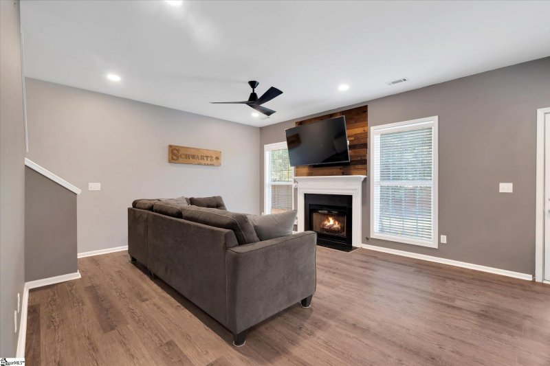 Property image 3 at 17 Ridgebrook Way, Greenville, SC 29605