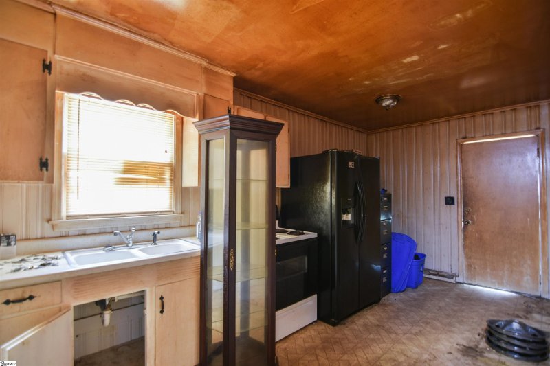 Property image 5 at 101 Benson Street, Simpsonville, SC 29681