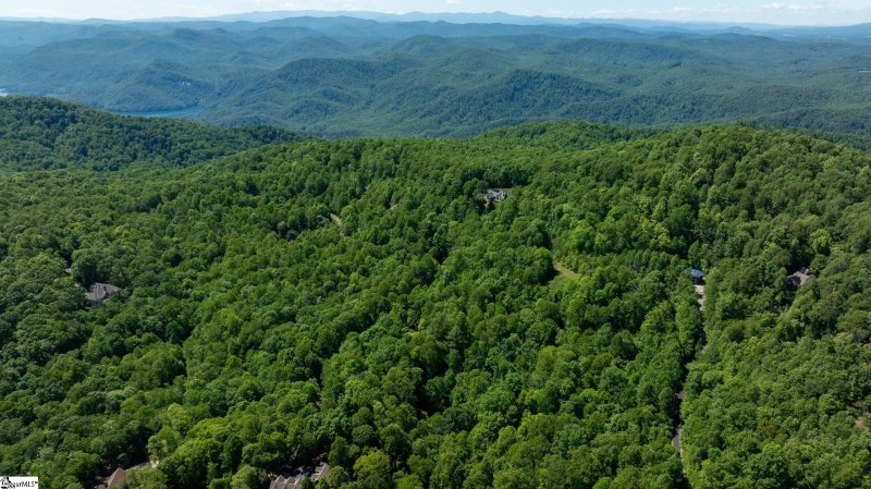 Property image 4 of 149 Lacey Fern Way in The Cliffs at Glassy, Landrum, SC 29356