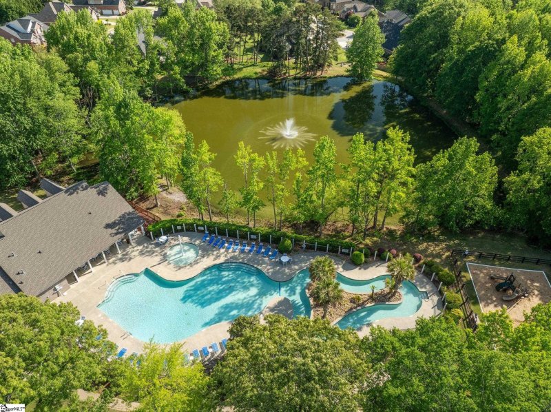 Property image 4 at 19 Weston Brook Way, Greenville, SC 29607