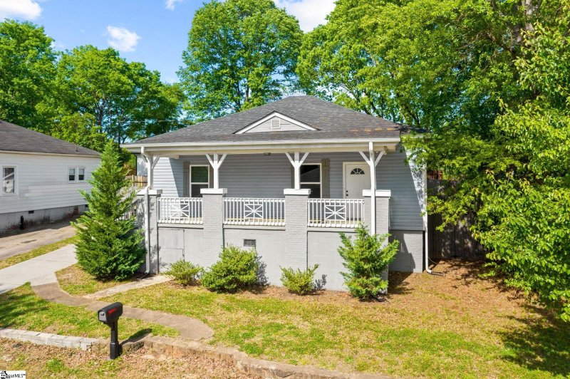 Property image 3 of 38 4th Avenue in Downtown, Greenville, SC 29611