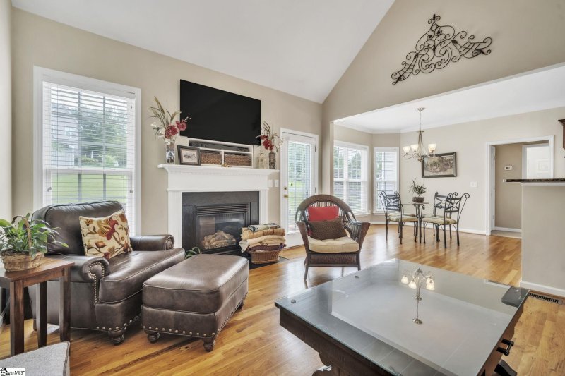 Property image 4 at 721 Dutchman Court, Greer, SC 29651-9000