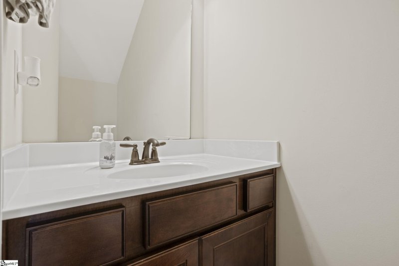 Property image 4 at 17 Penrith Court, Simpsonville, SC 29681