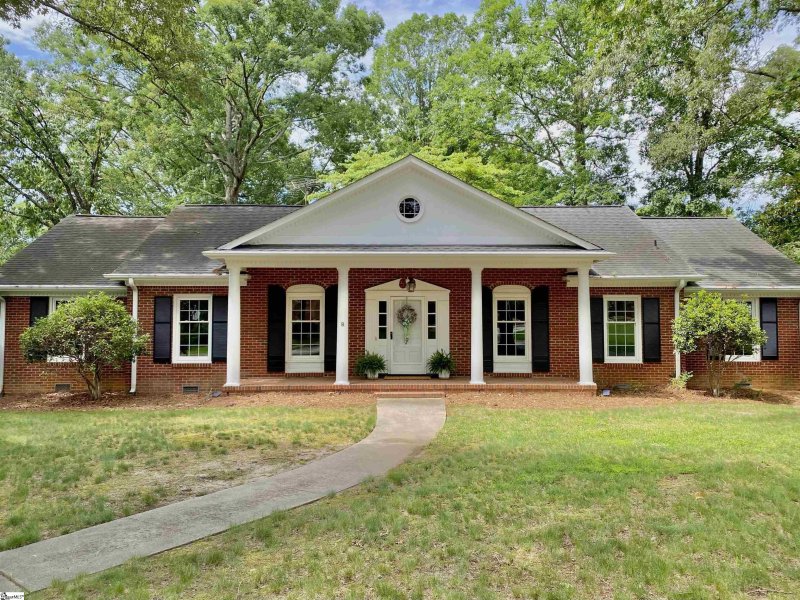 Property image 2 at 100 Heatherbrook Road, Greenville, SC 29615