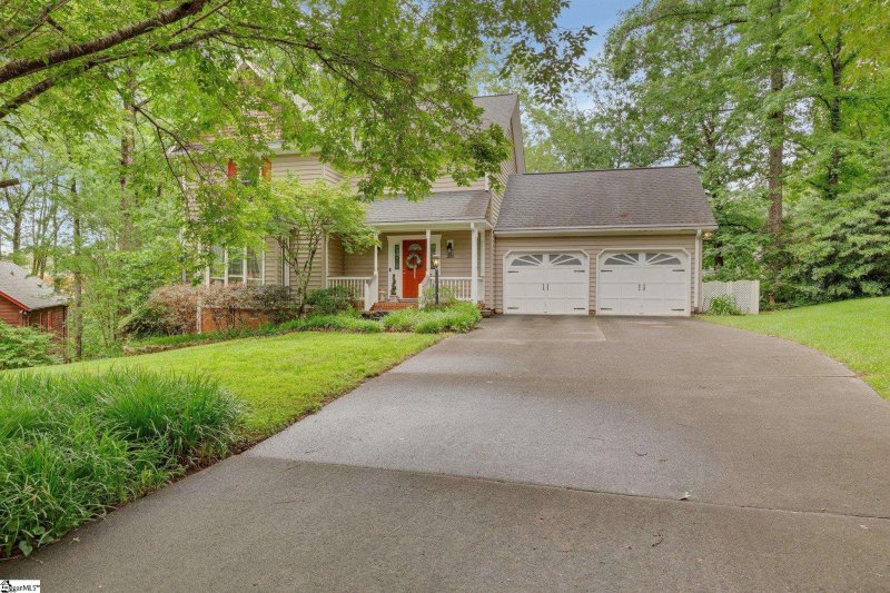 Property image 4 of 304 Oak Brook Way in Oaks at Pebble Creek, Taylors, SC 29687-6619