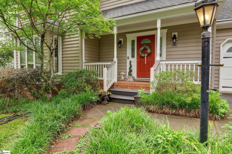 Property image 5 of 304 Oak Brook Way in Oaks at Pebble Creek, Taylors, SC 29687-6619