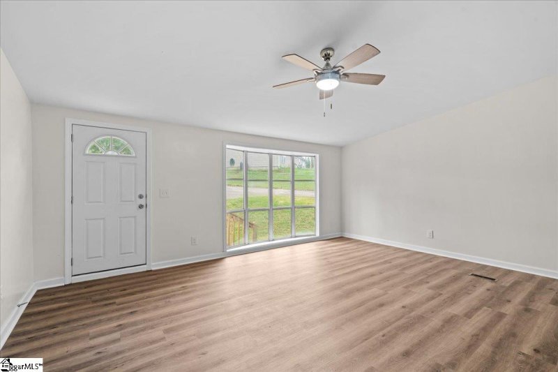 Property image 5 at 106 Blueforest Lane, Greenville, SC 29611