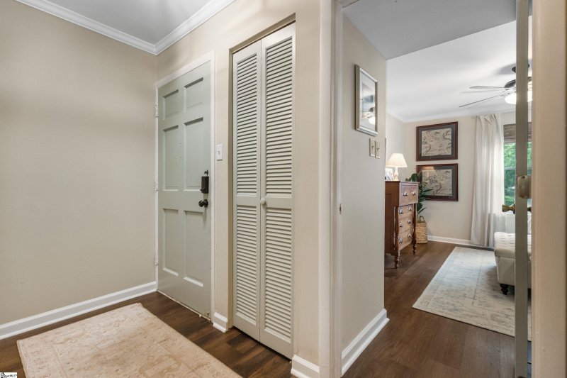 Property image 5 at 925 Cleveland Street, Greenville, SC 29601