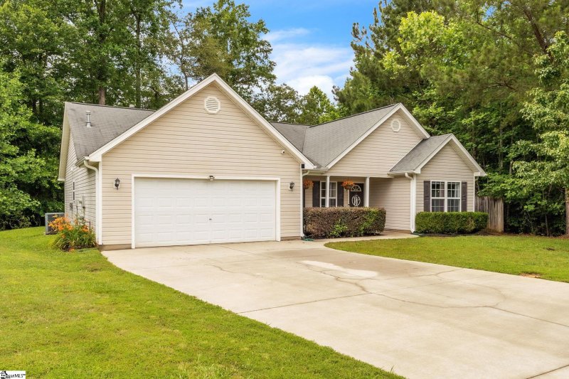 Property image 3 at 137 Mediterranean Avenue, Anderson, SC 29621