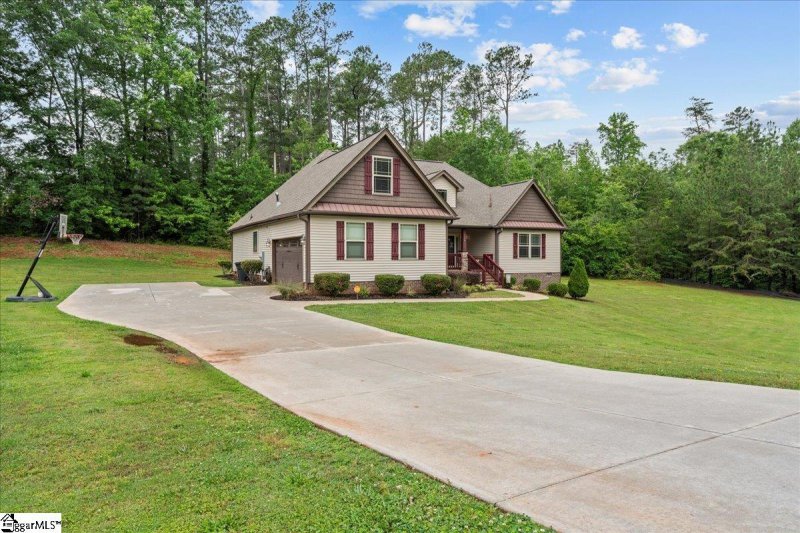 Property image 3 at 124 Still Creek Court, Easley, SC 29640