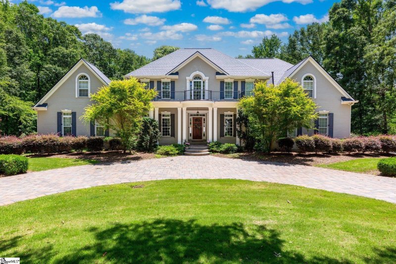 213 Old House Way