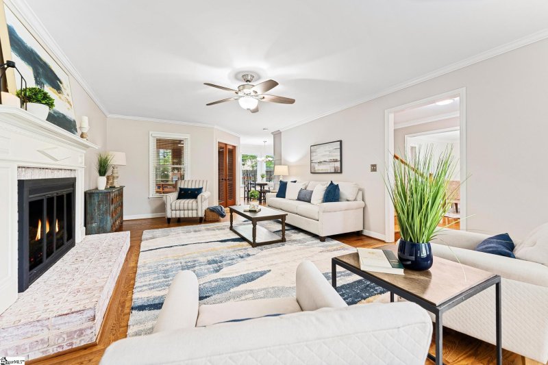 Property image 4 at 318 Chenoweth Drive, Simpsonville, SC 29681