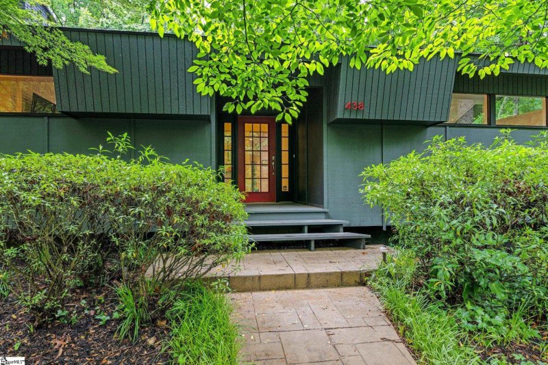 Property image 3 at 438 Henderson Road, Greenville, SC 29607