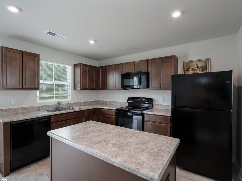 Property image 5 of 8 Verdant Leaf Way in August Brook, Greenville, SC 29617