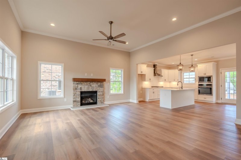 Property image 2 at 105 Willett Trail, Taylors, SC 29687