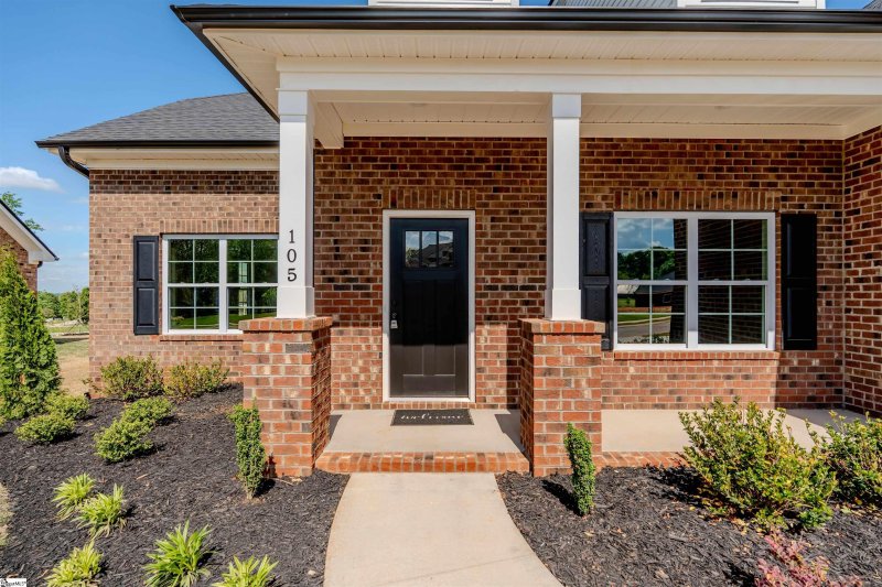 Property image 5 at 105 Willett Trail, Taylors, SC 29687