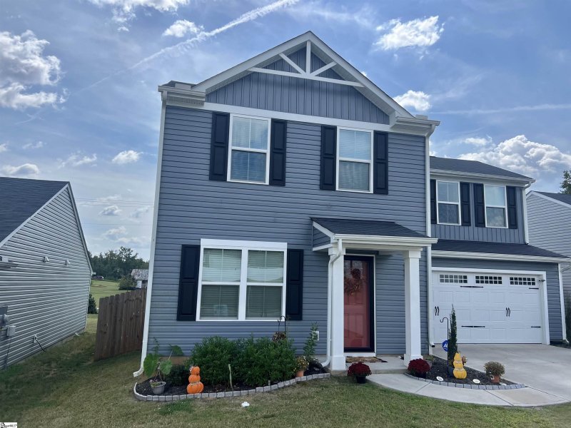 Property image 2 of 709 Bolsover Way in Cavins Farm, Woodruff, SC 29388