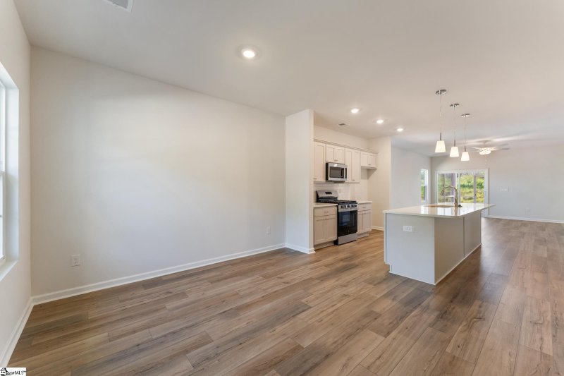 Property image 2 of 12126 Lansbury Drive in Richmond Hill, Inman, SC 29349