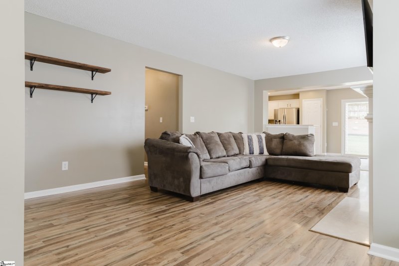 Property image 3 at 48 Border Avenue, Simpsonville, SC 29680