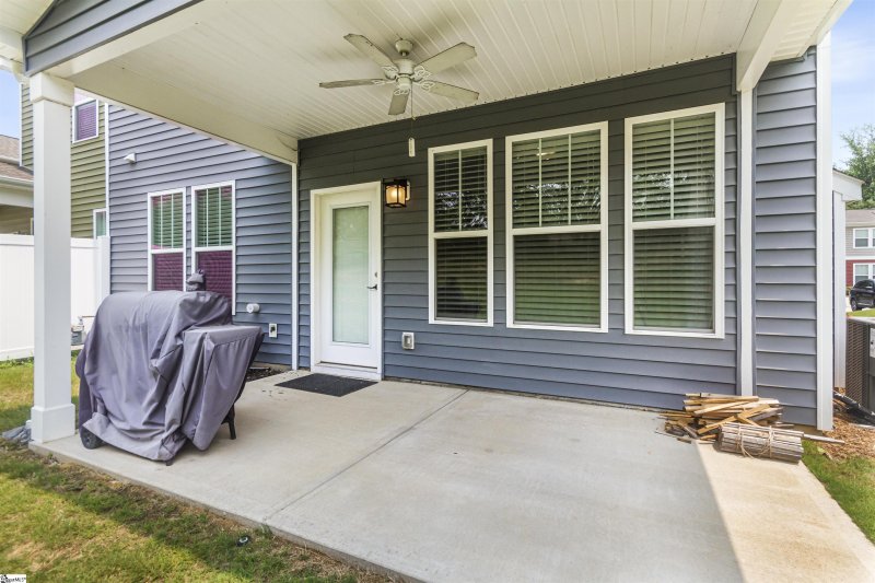 Property image 4 at 109 Creekhaven Lane, Taylors, SC 29687