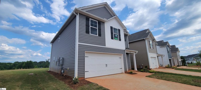 Property image 2 at 6087 Willutuck Drive, Boiling Springs, SC 29316