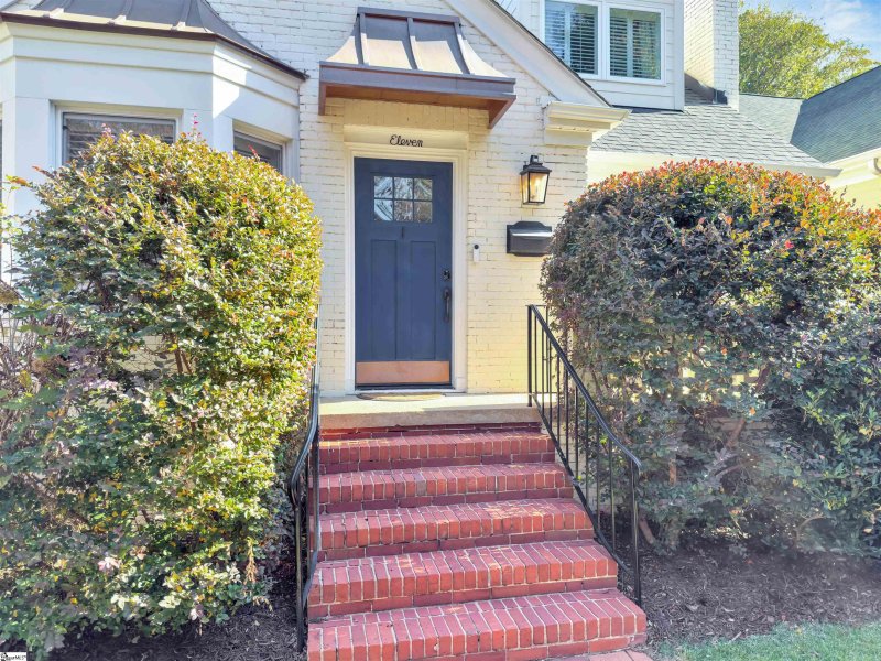 Property image 2 at 11 Ottaway Drive, Greenville, SC 29605