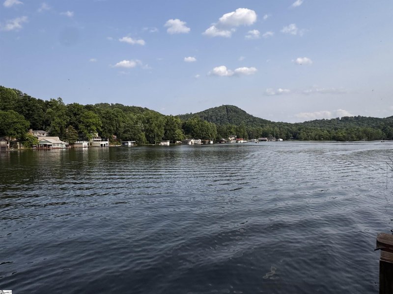 Property image 2 at 1700 W Lakeshore Drive, Landrum, SC 29356