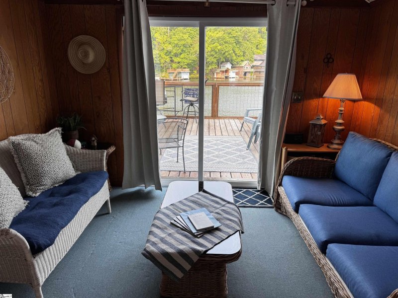 Property image 4 at 1700 W Lakeshore Drive, Landrum, SC 29356