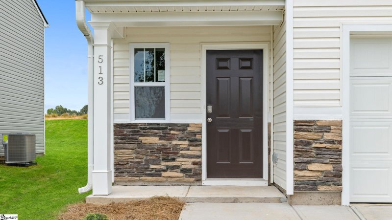 Property image 2 of 513 Cordgrass Road in Durbin Meadows, Fountain Inn, SC 29644