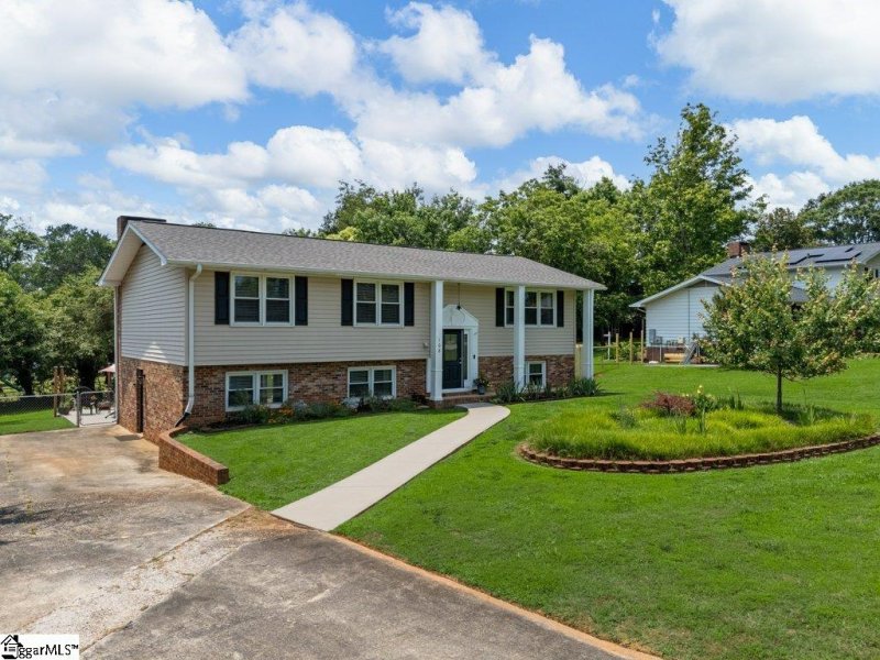 Property image 5 at 108 Wellington Drive, Mauldin, SC 29662