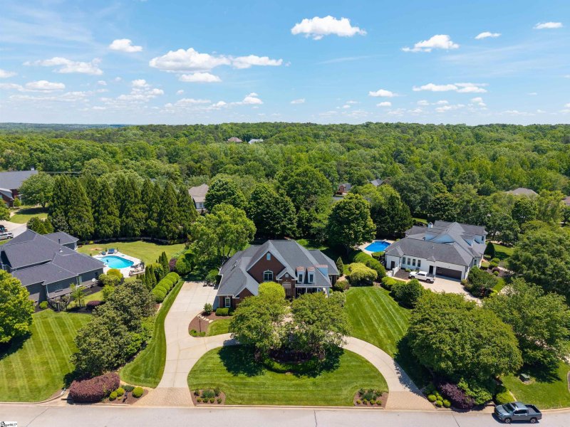 Property image 3 at 305 Stonebrook Farm Way, Greenville, SC 29615