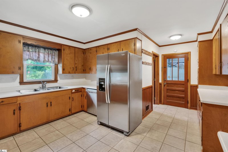 Property image 5 at 212 Beechwood Drive, Spartanburg, SC 23907