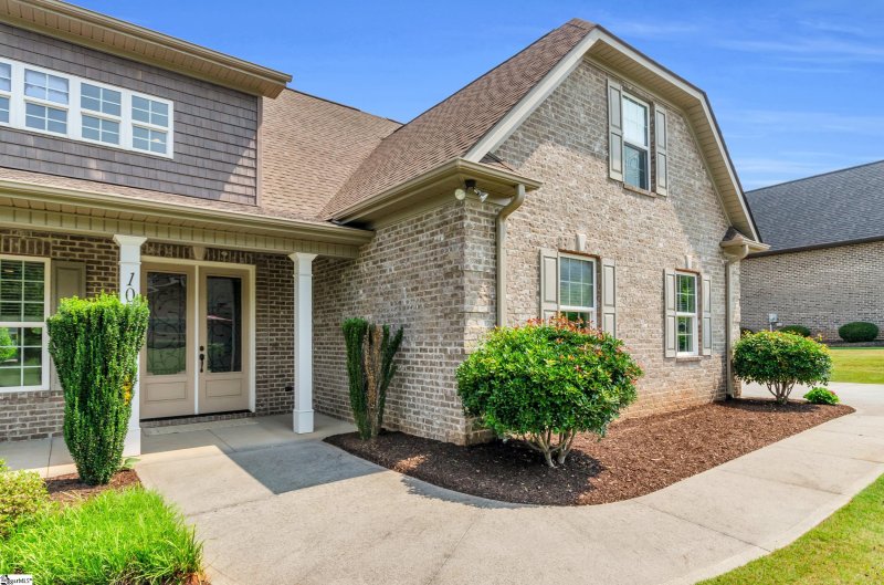 Property image 2 at 1006 Tuscany Drive, Anderson, SC 29621