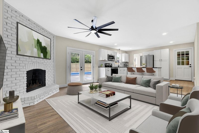 Property image 4 at 200 Ladbroke Road, Greenville, SC 29615