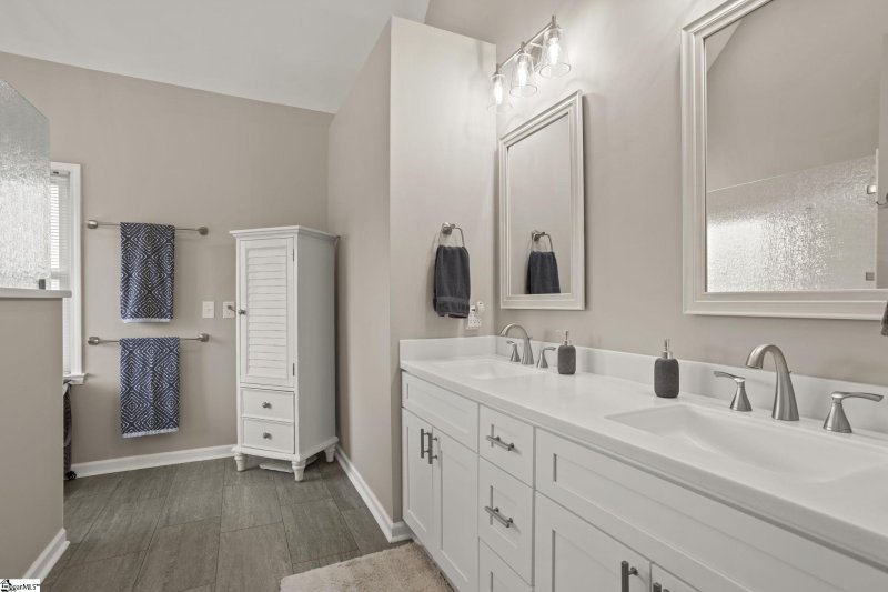 Property image 3 at 4 Jester Court, Simpsonville, SC 29681